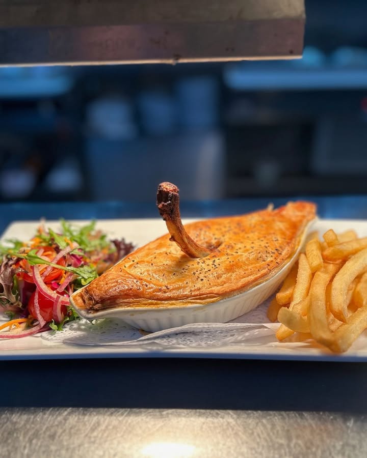 Featured image for “Smoky BBQ Pork Cutlet Lunch Special at Wauchope RSL: A Delicious Deal!”