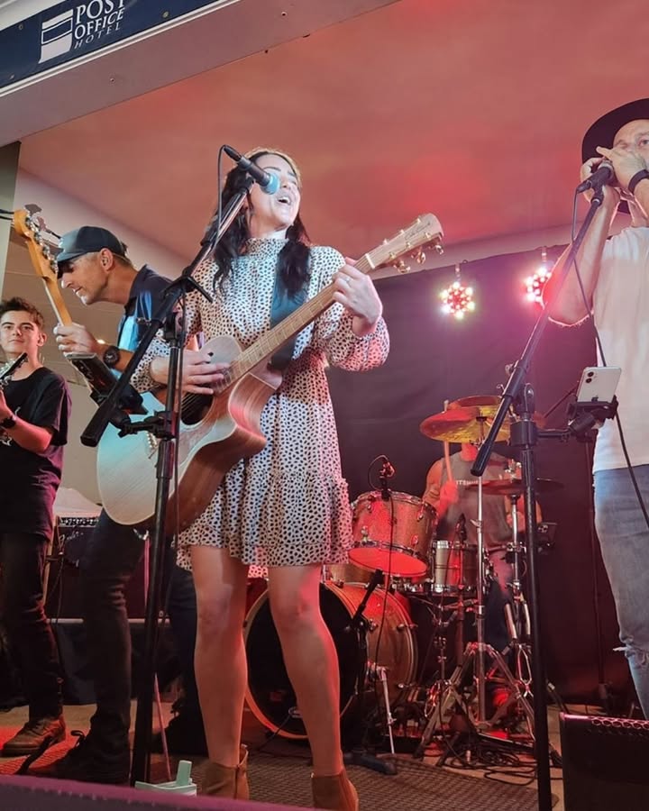 Featured image for “Autumn Blue Band Live at Wauchope RSL: Free Saturday Night Gig”